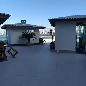 Apartamento Um Com Piscina Frente Mar, Balneário Camboriú